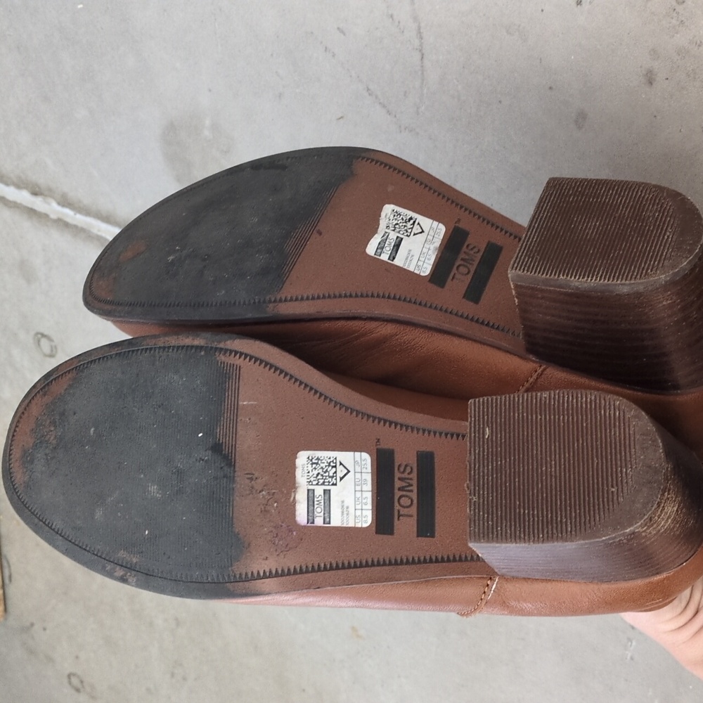 TOMS Women's Brown Leather Slip On Heeled Booties Size 8.5 - Picture 6 of 8